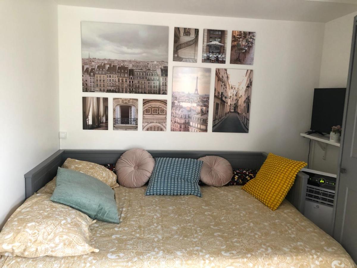 Paris-eiffel, Bienvenue -terrasse -netflix Apartment